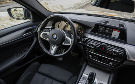 BMW 5 серия, 2019 год, 3 999 000 рублей, 11 фотография