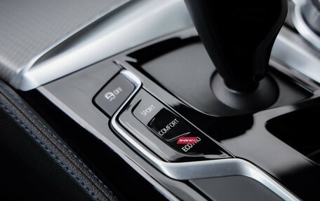 BMW 5 серия, 2019 год, 3 999 000 рублей, 21 фотография