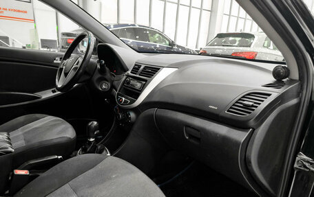 Hyundai Solaris II рестайлинг, 2011 год, 550 000 рублей, 13 фотография