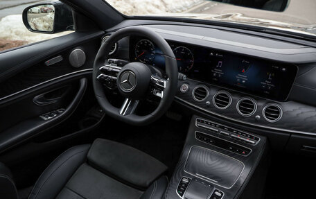 Mercedes-Benz E-Класс, 2021 год, 3 799 000 рублей, 10 фотография