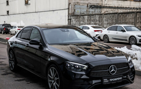 Mercedes-Benz E-Класс, 2021 год, 3 799 000 рублей, 4 фотография