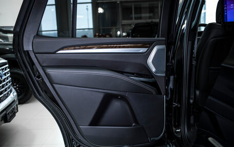 Cadillac Escalade V, 2025 год, 21 046 920 рублей, 21 фотография