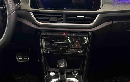 Volkswagen T-Roc I, 2024 год, 1 630 000 рублей, 9 фотография