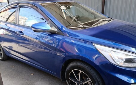 Hyundai Solaris II рестайлинг, 2014 год, 1 100 000 рублей, 3 фотография