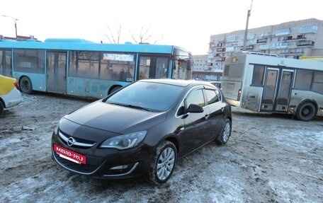 Opel Astra J, 2014 год, 670 000 рублей, 3 фотография