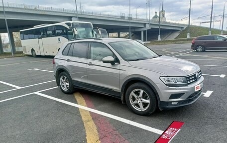 Volkswagen Tiguan II, 2020 год, 2 550 000 рублей, 2 фотография