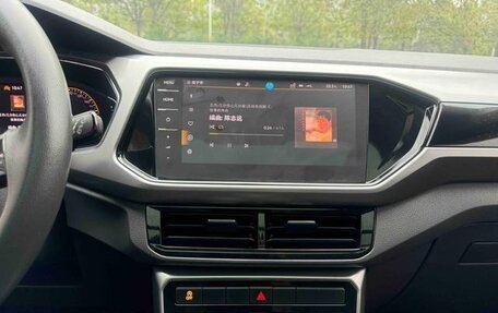 Volkswagen T-Cross I, 2022 год, 1 350 000 рублей, 12 фотография