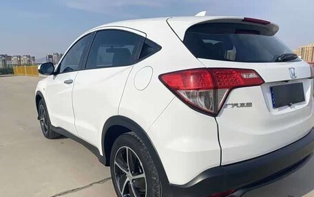 Honda Vezel, 2022 год, 1 710 008 рублей, 6 фотография