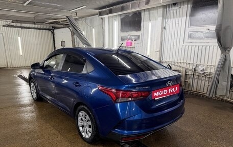 Hyundai Solaris II рестайлинг, 2022 год, 1 550 000 рублей, 3 фотография