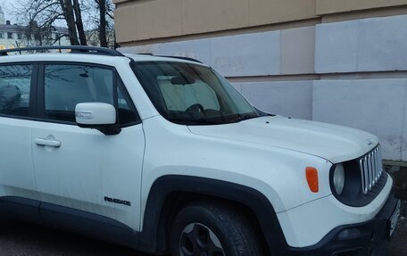 Jeep Renegade I рестайлинг, 2016 год, 1 400 000 рублей, 2 фотография