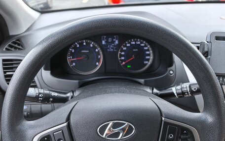 Hyundai Solaris II рестайлинг, 2015 год, 1 220 000 рублей, 15 фотография