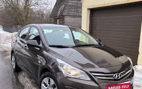 Hyundai Solaris II рестайлинг, 2015 год, 1 220 000 рублей, 4 фотография