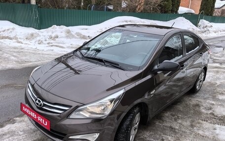 Hyundai Solaris II рестайлинг, 2015 год, 1 220 000 рублей, 3 фотография