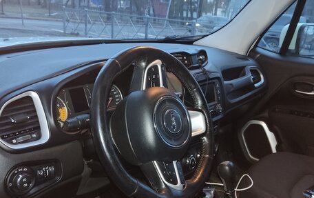 Jeep Renegade I рестайлинг, 2016 год, 1 400 000 рублей, 6 фотография