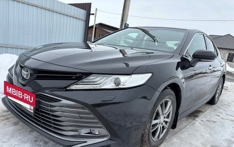 Toyota Camry, 2018 год, 2 550 000 рублей, 10 фотография