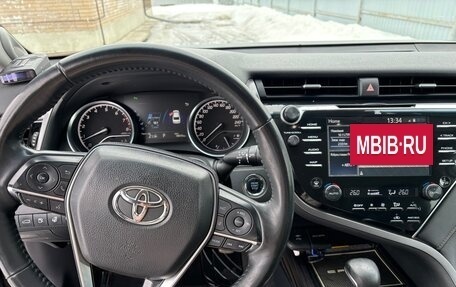 Toyota Camry, 2018 год, 2 550 000 рублей, 13 фотография