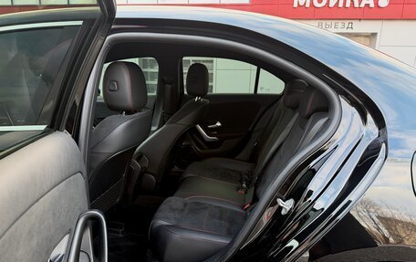 Mercedes-Benz A-Класс, 2019 год, 2 650 000 рублей, 8 фотография