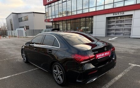 Mercedes-Benz A-Класс, 2019 год, 2 650 000 рублей, 4 фотография