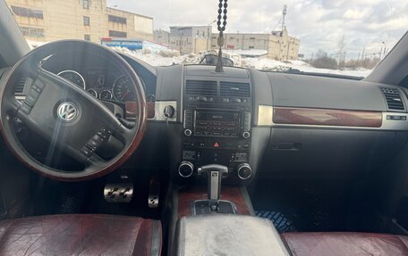 Volkswagen Touareg III, 2008 год, 850 000 рублей, 3 фотография