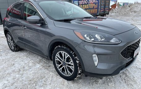 Ford Escape, 2022 год, 4 500 000 рублей, 3 фотография