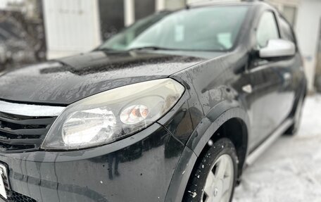 Renault Sandero I, 2013 год, 500 000 рублей, 2 фотография