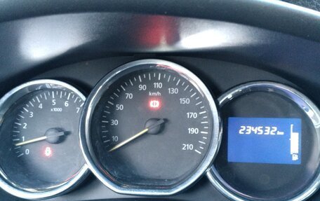 Renault Sandero II рестайлинг, 2018 год, 750 000 рублей, 8 фотография