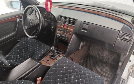 Mercedes-Benz C-Класс, 1994 год, 160 000 рублей, 7 фотография