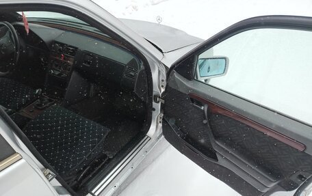 Mercedes-Benz C-Класс, 1994 год, 160 000 рублей, 8 фотография