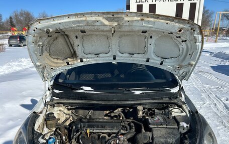 Hyundai Solaris II рестайлинг, 2011 год, 555 000 рублей, 9 фотография