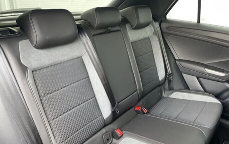 Volkswagen T-Roc I, 2023 год, 1 840 000 рублей, 10 фотография