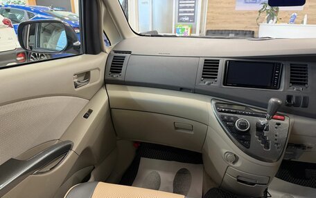 Toyota ISis I, 2010 год, 1 279 000 рублей, 14 фотография