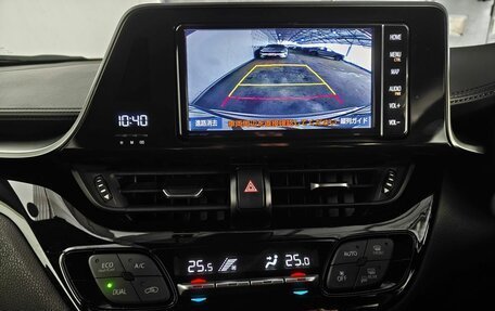 Toyota C-HR I рестайлинг, 2019 год, 1 870 000 рублей, 13 фотография