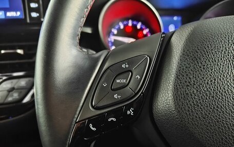 Toyota C-HR I рестайлинг, 2019 год, 1 870 000 рублей, 14 фотография