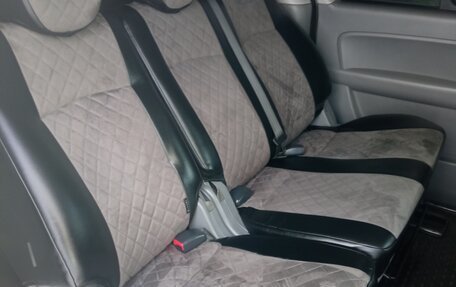 Hyundai H-1 II рестайлинг, 2013 год, 2 500 000 рублей, 9 фотография