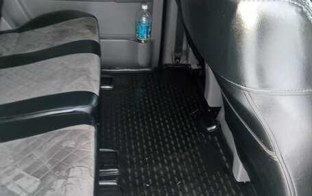 Hyundai H-1 II рестайлинг, 2013 год, 2 500 000 рублей, 8 фотография