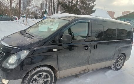 Hyundai H-1 II рестайлинг, 2013 год, 2 500 000 рублей, 5 фотография