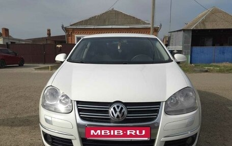 Volkswagen Jetta VI, 2010 год, 730 000 рублей, 8 фотография