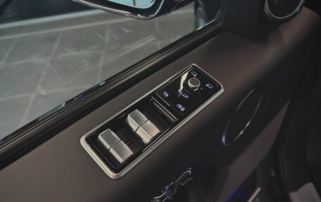 Land Rover Range Rover IV рестайлинг, 2021 год, 13 600 000 рублей, 18 фотография