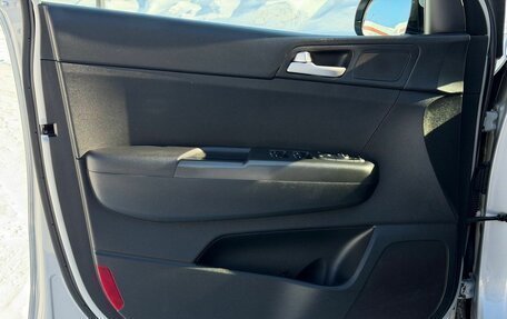 KIA Sportage IV рестайлинг, 2019 год, 2 430 000 рублей, 12 фотография