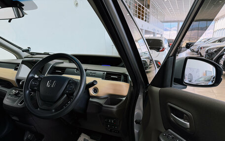 Honda Freed II, 2019 год, 1 750 000 рублей, 10 фотография