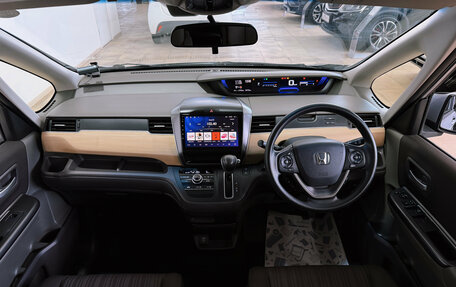 Honda Freed II, 2019 год, 1 750 000 рублей, 13 фотография