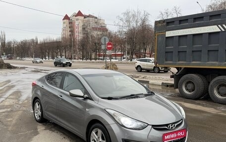 Hyundai Elantra V, 2011 год, 649 000 рублей, 1 фотография