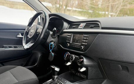 KIA Rio IV, 2019 год, 1 270 000 рублей, 10 фотография