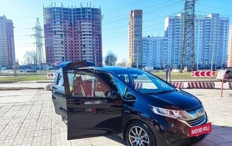 Honda Freed II, 2017 год, 1 700 000 рублей, 9 фотография