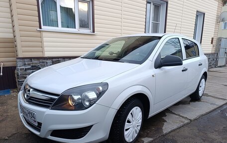 Opel Astra H, 2013 год, 760 000 рублей, 2 фотография