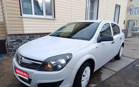 Opel Astra H, 2013 год, 760 000 рублей, 3 фотография