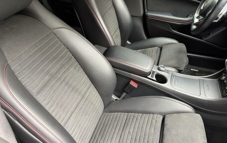 Mercedes-Benz CLA, 2018 год, 2 550 000 рублей, 17 фотография