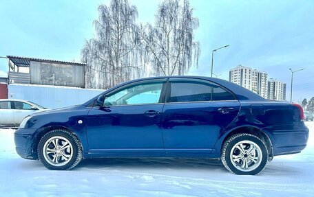 Toyota Avensis III рестайлинг, 2005 год, 650 000 рублей, 3 фотография