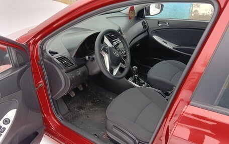 Hyundai Solaris II рестайлинг, 2013 год, 693 000 рублей, 6 фотография