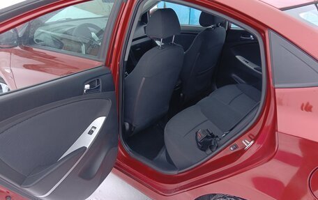 Hyundai Solaris II рестайлинг, 2013 год, 693 000 рублей, 10 фотография